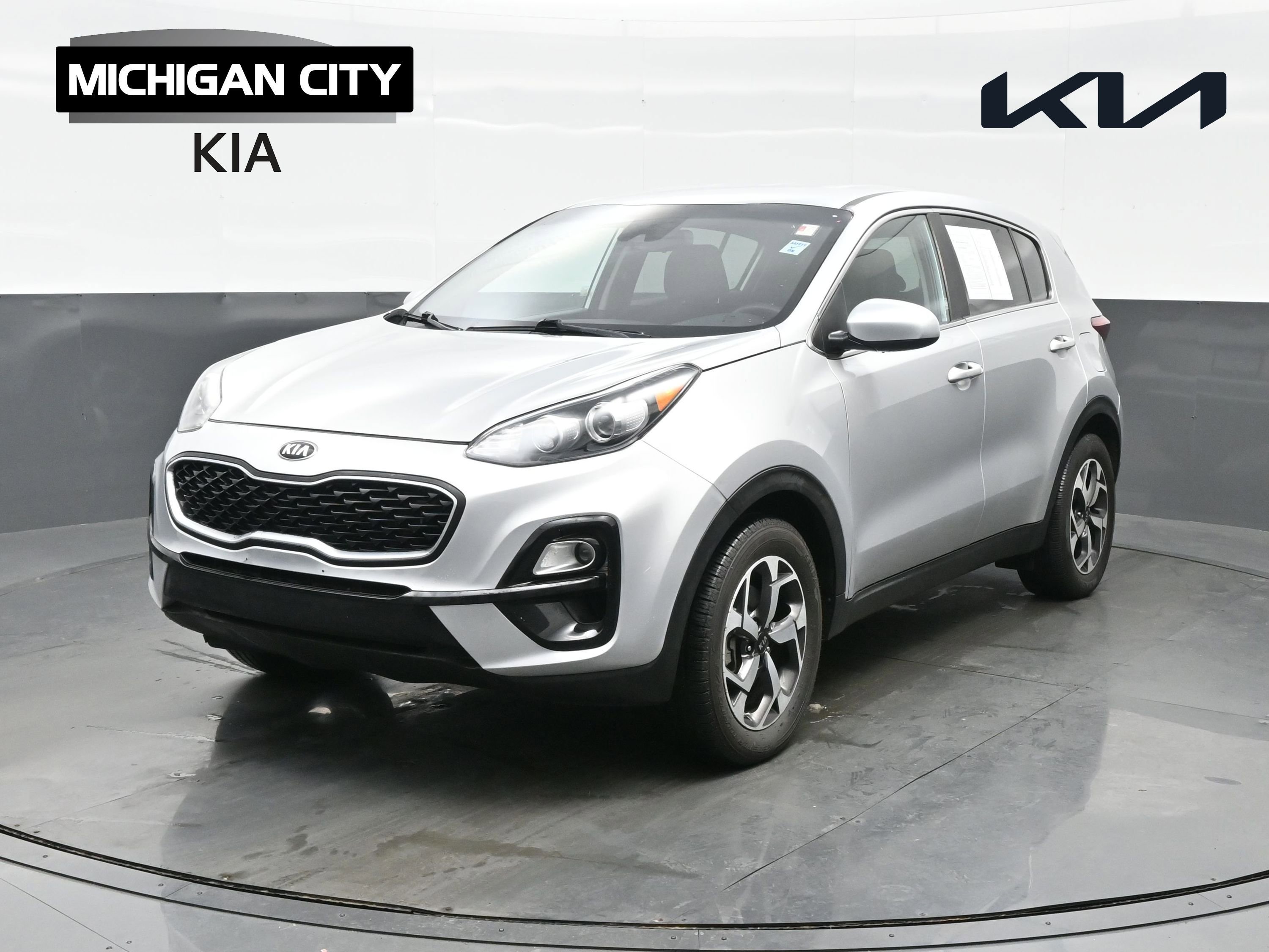 Used 2022 Kia Sportage LX image 1