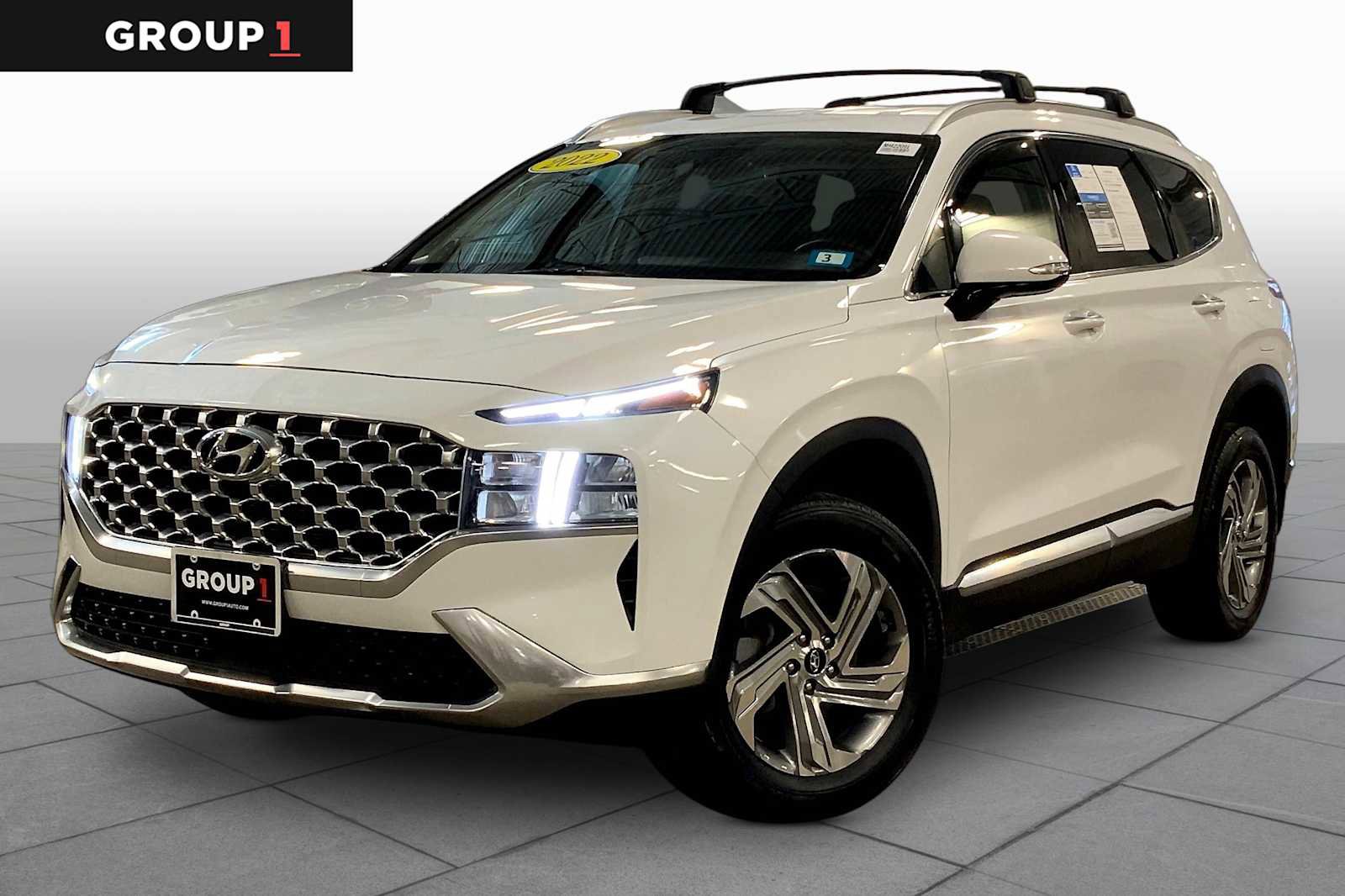 Used 2022 Hyundai Santa Fe SEL w/ Convenience Package image 1