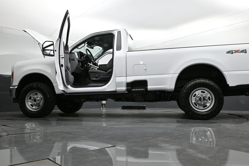New 2026 Ford F250 XL AWD/4WD image 30