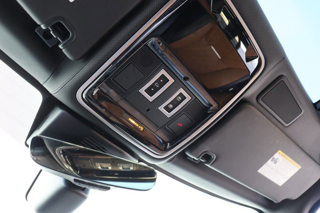 Used 2020 Land Rover Range Rover SV Autobiography Dynamic AWD/4WD image 68