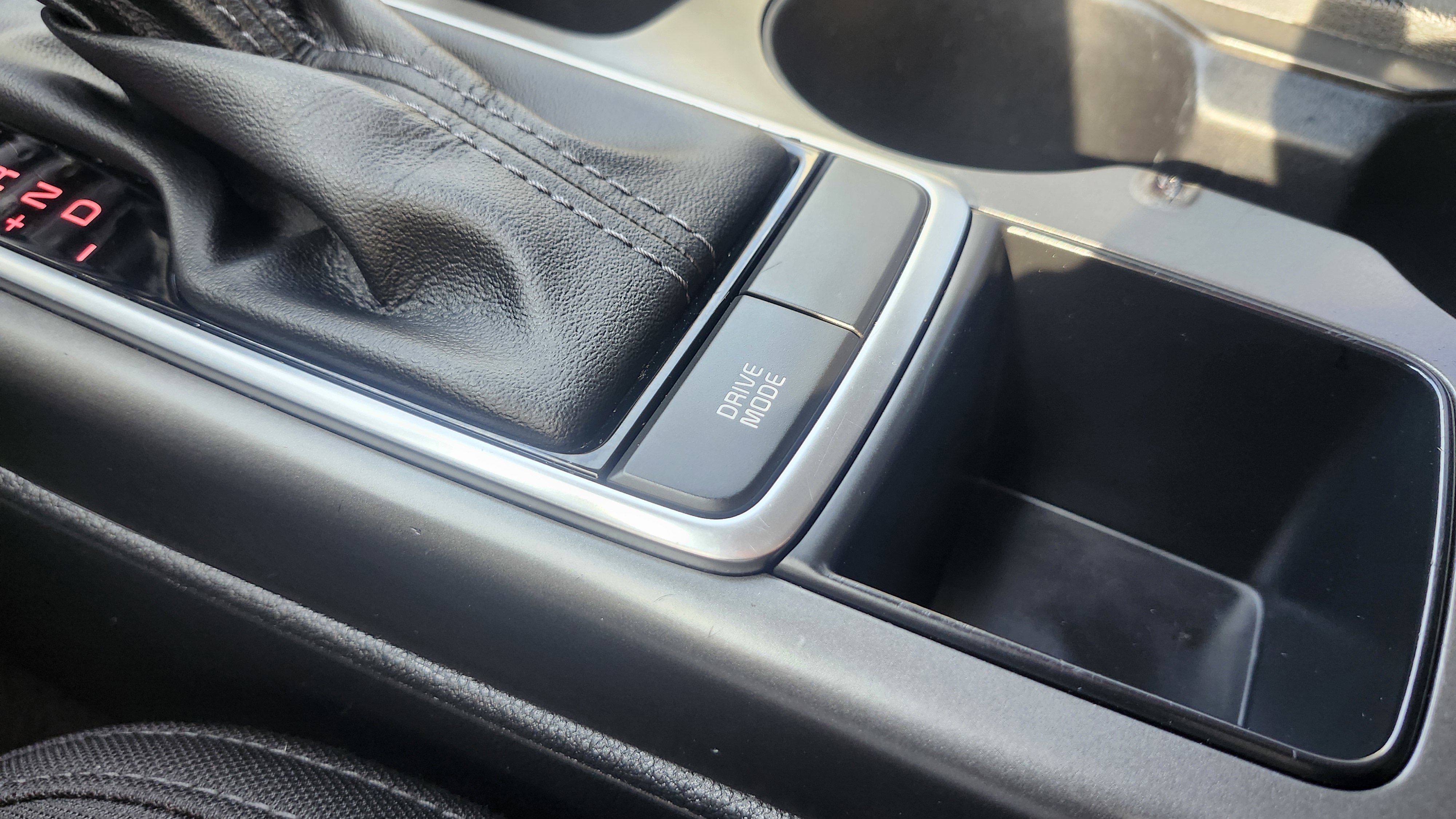 Used 2020 Kia Optima LX image 8