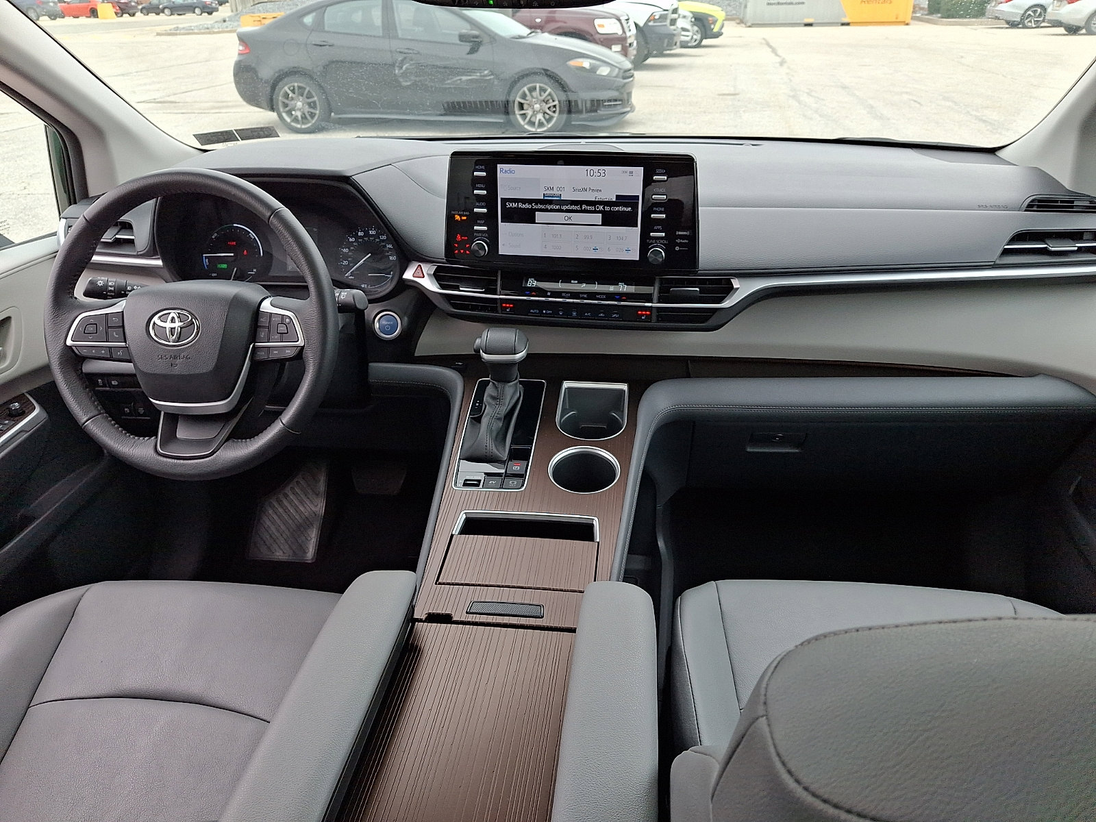 Used 2023 Toyota Sienna XLE AWD/4WD image 15