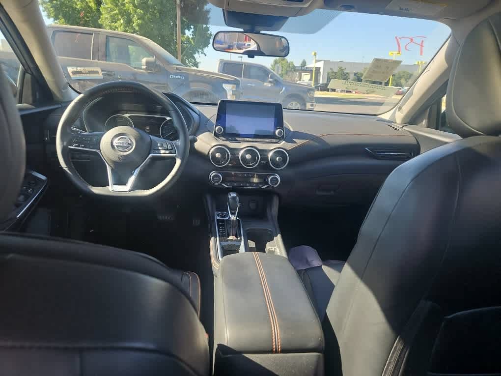 Used 2023 Nissan Sentra SR w/ SR Premium Package FWD image 10