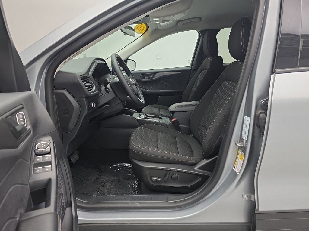 Used 2023 Ford Escape Active image 13