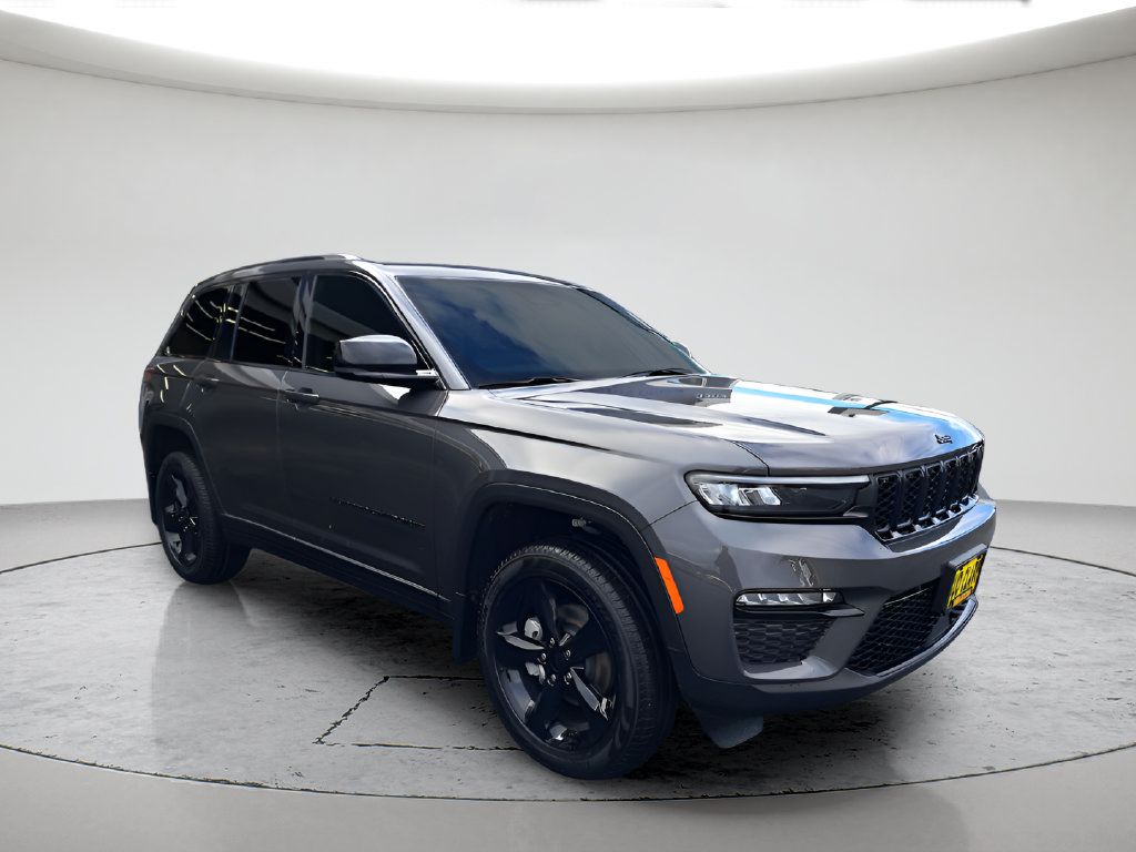 New 2025 Jeep Grand Cherokee Limited w/ Black Appearance Package AWD/4WD image 3