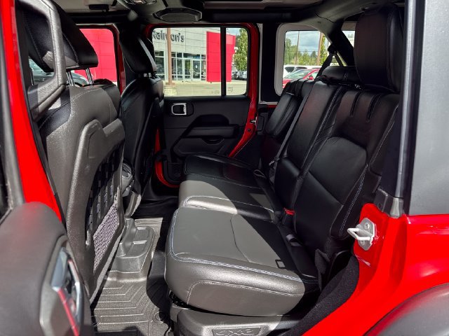 Used 2022 Jeep Wrangler Unlimited Rubicon 4xe AWD/4WD image 13