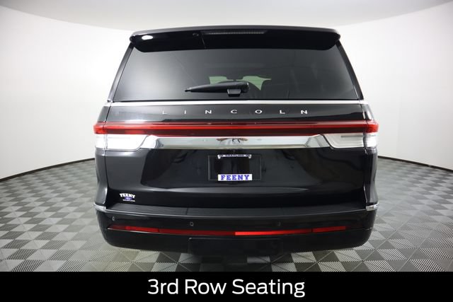Used 2023 Lincoln Navigator L Reserve w/ Equipment Group 201A AWD/4WD image 3