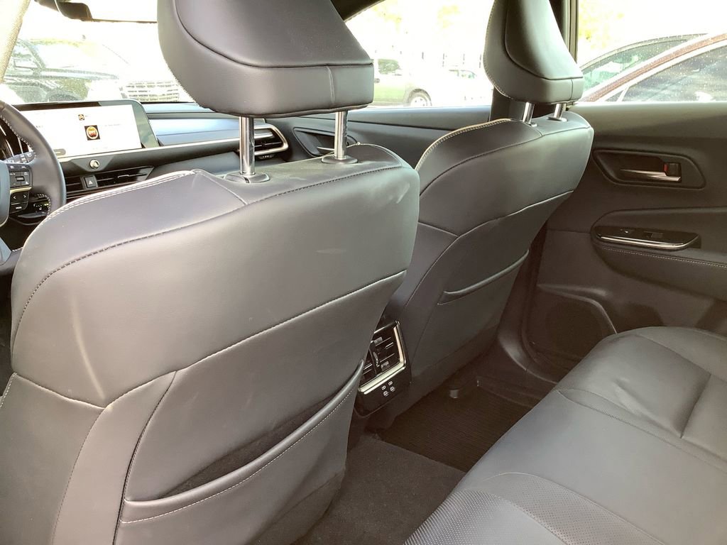 Used 2025 Toyota Crown Signia AWD/4WD image 19