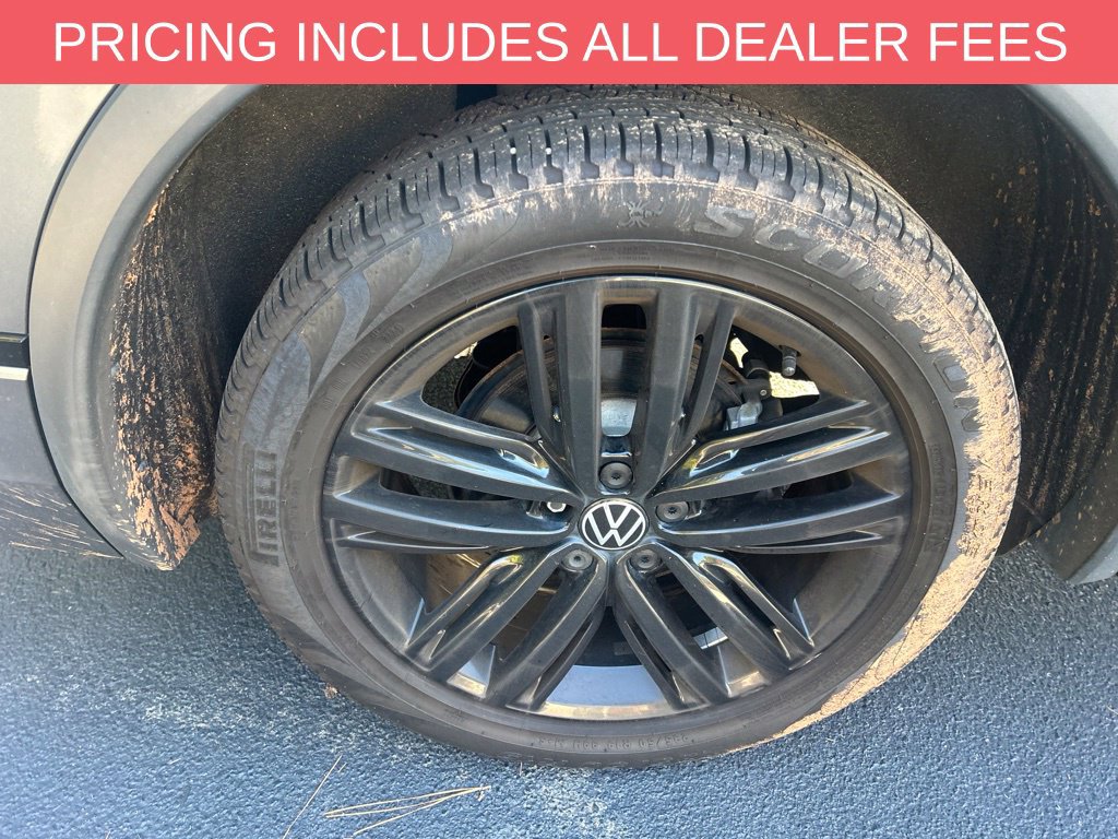 Used 2022 Volkswagen Tiguan SE R-Line AWD/4WD image 10