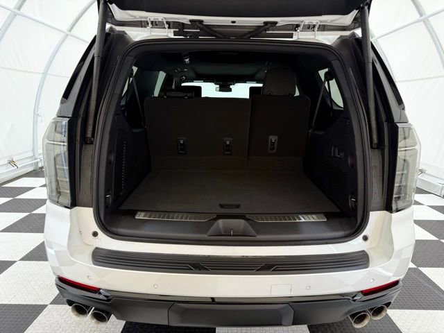New 2025 Chevrolet Suburban RST w/ RST Capability Package image 5