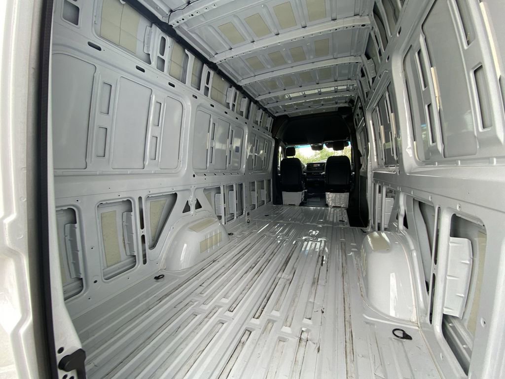 Used 2024 Mercedes-Benz Sprinter 2500 image 22