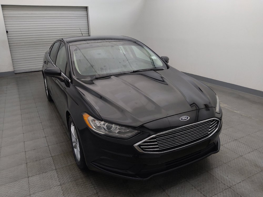 Used 2018 Ford Fusion SE w/ Fusion SE Technology Package FWD image 14