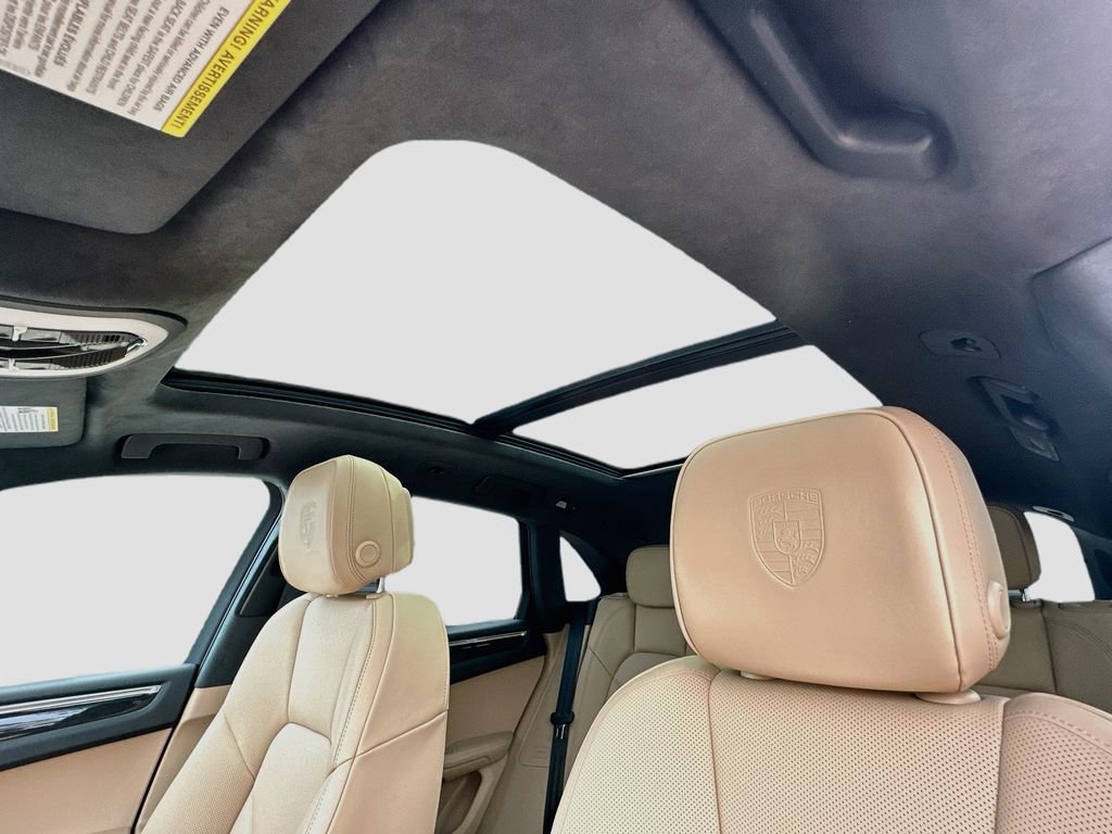 New 2026 Porsche Macan AWD/4WD image 14