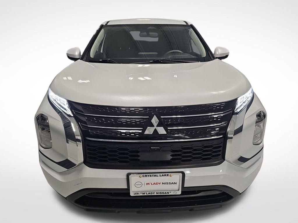 Used 2022 Mitsubishi Outlander ES image 10