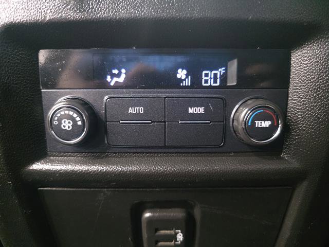 Used 2018 Chevrolet Traverse LT image 29