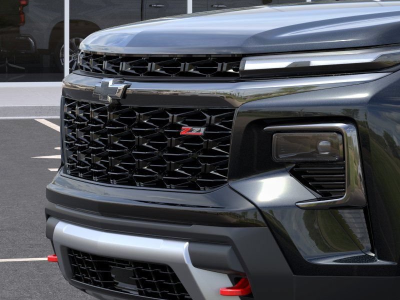 New 2026 Chevrolet Traverse Z71 w/ Driver Confidence Package AWD/4WD image 16