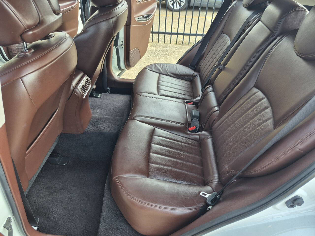 Used 2016 INFINITI QX50 2WD w/ Deluxe Touring Package image 14