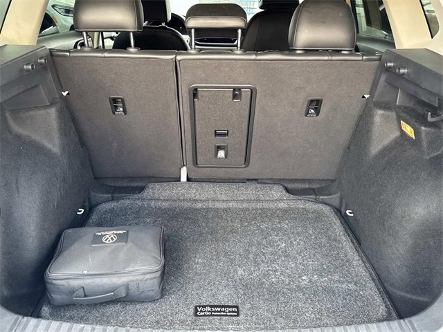 Certified 2023 Volkswagen Taos SE w/ Black Wheel Package image 5