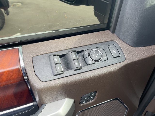 Certified 2022 Ford F450 King Ranch w/ King Ranch Ultimate Package AWD/4WD image 31