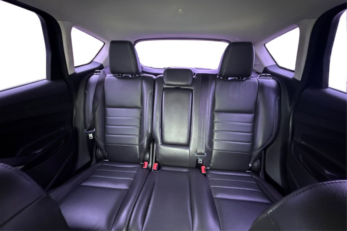 Used 2016 Ford C-MAX Energi SEL w/ Equipment Group 302A image 13