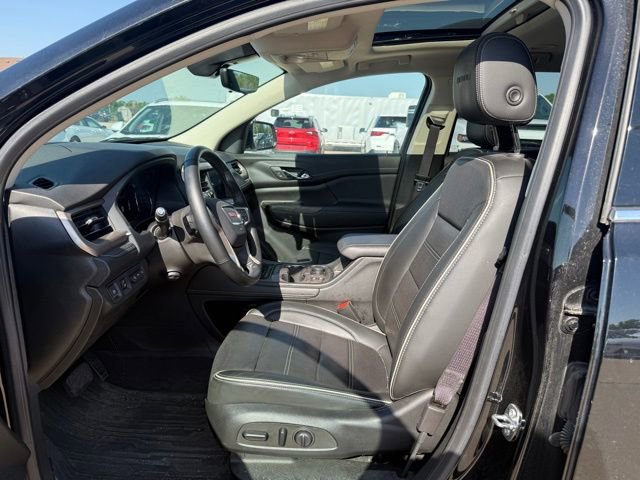 Used 2023 GMC Acadia Denali w/ Denali Ultimate Package AWD/4WD image 10