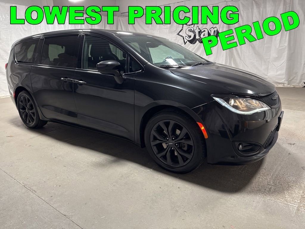 Used 2019 Chrysler Pacifica Touring Plus w/ S Appearance Package