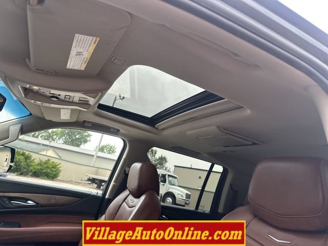 Used 2016 Cadillac Escalade ESV Premium AWD/4WD image 18