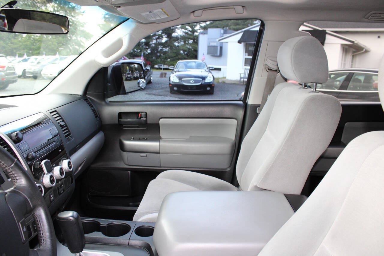 Used 2010 Toyota Sequoia SR5 AWD/4WD image 14