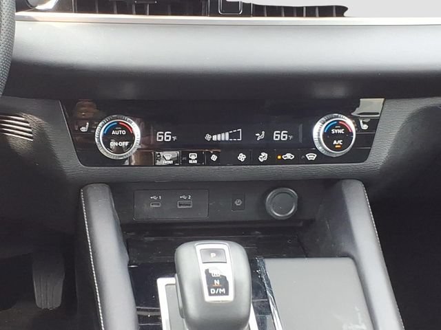 Used 2024 Mitsubishi Outlander SE AWD/4WD image 14