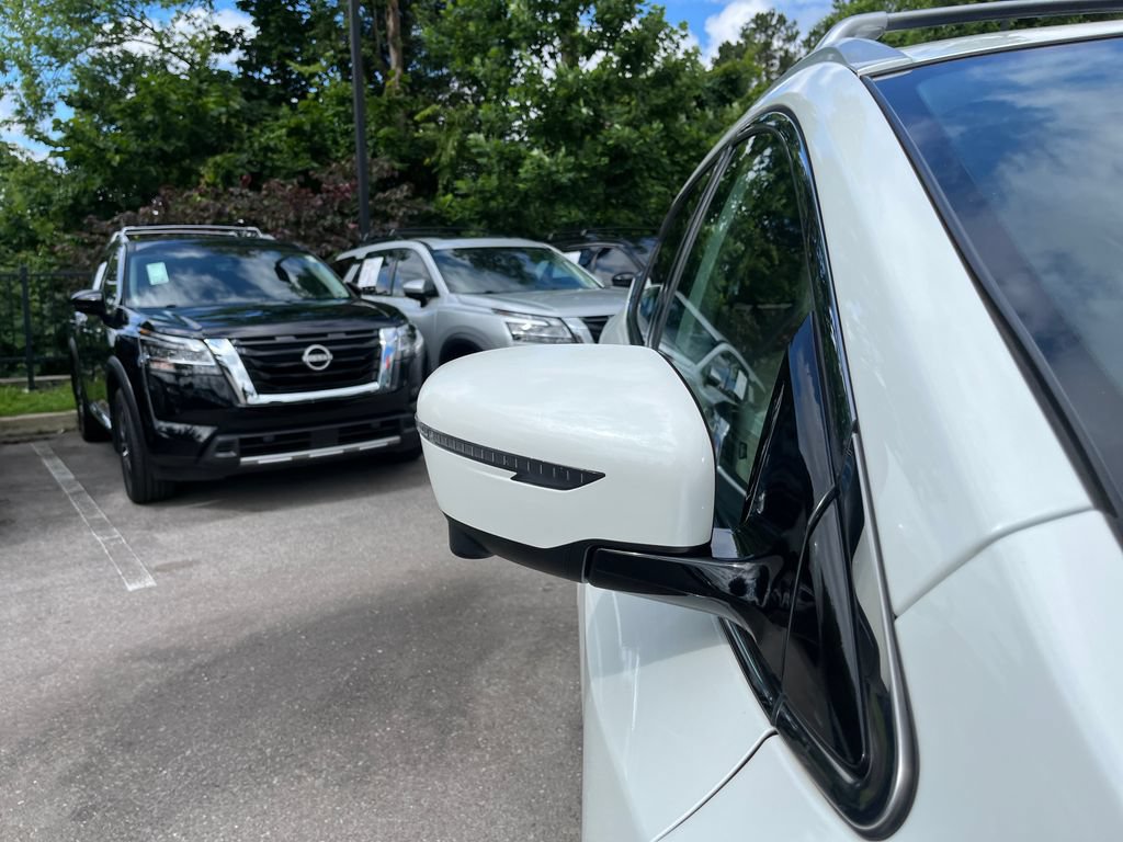 Used 2018 Nissan Murano Platinum w/ Cargo Package FWD image 37