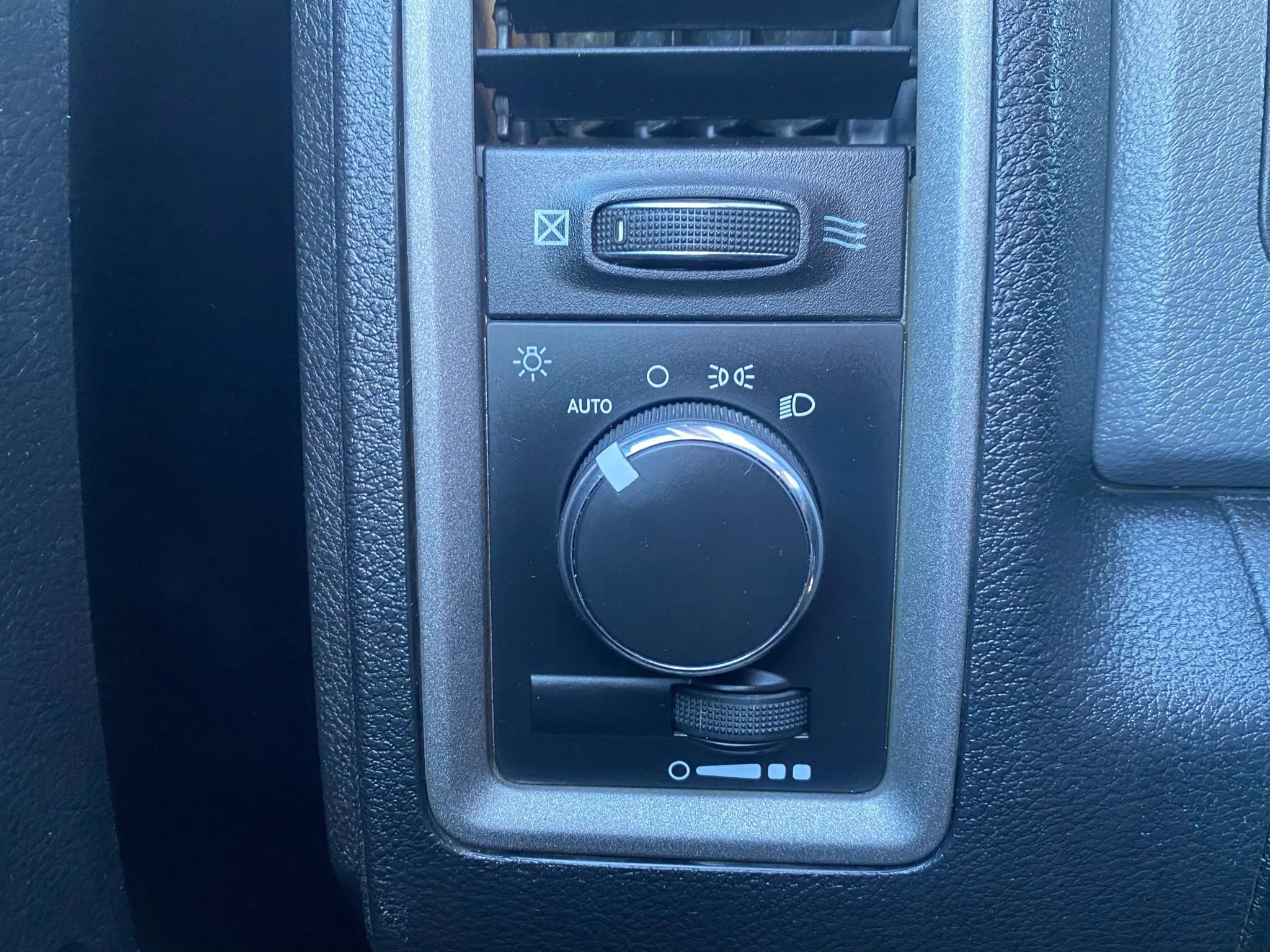 Used 2016 RAM 4500 Tradesman AWD/4WD image 19