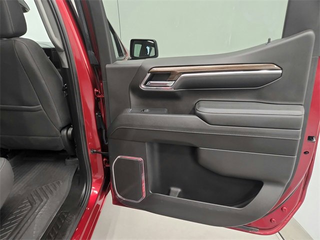 Used 2024 Chevrolet Silverado 1500 RST image 38