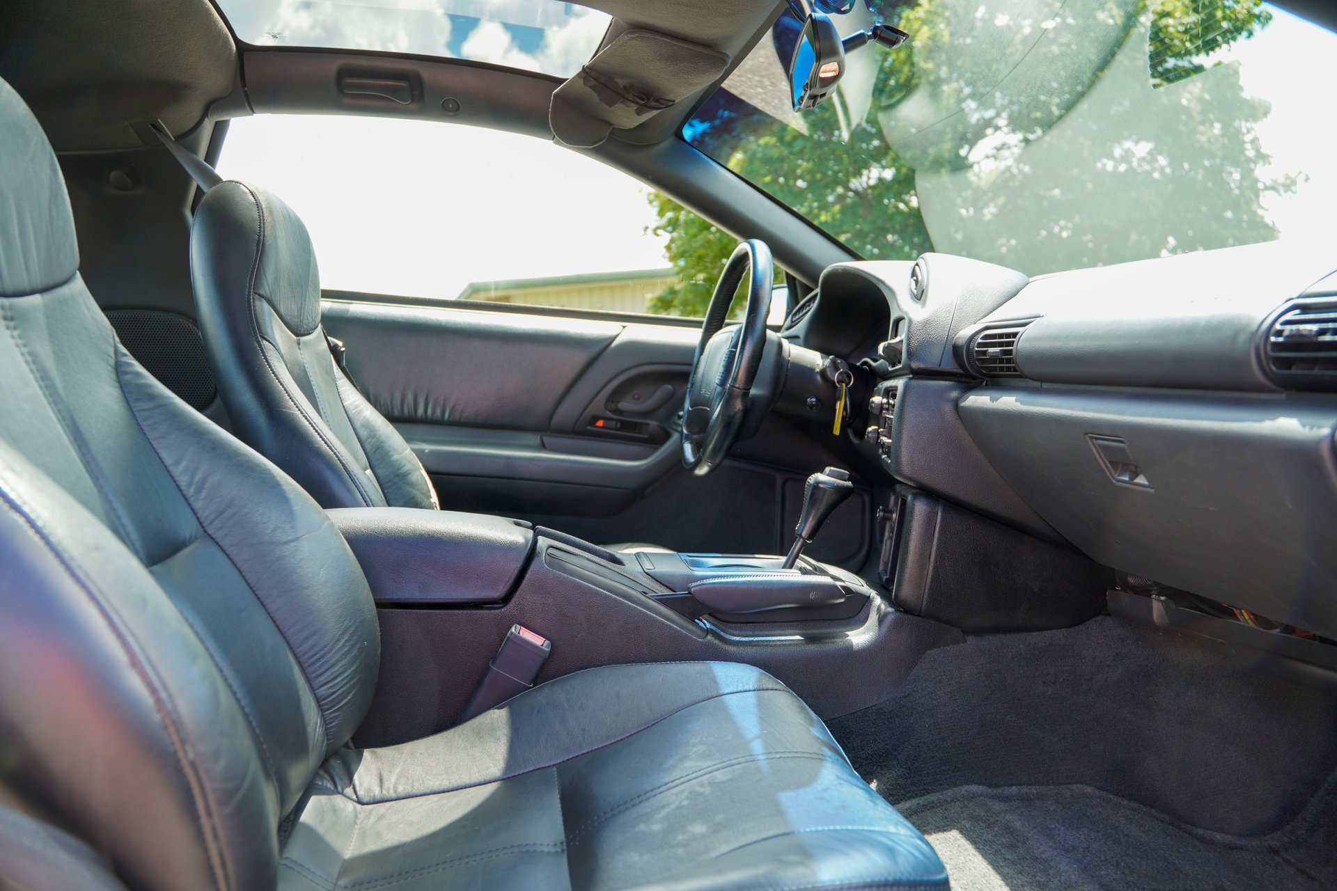 Used 1996 Chevrolet Camaro Z28 RWD image 19