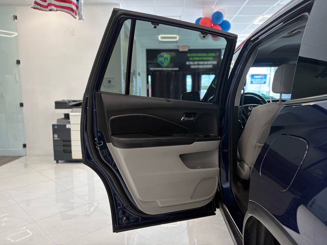 Used 2017 Honda Pilot Elite image 40
