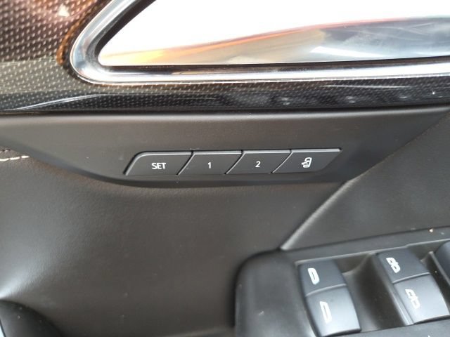 Used 2021 Buick Envision Essence w/ Sport Touring Package AWD/4WD image 16