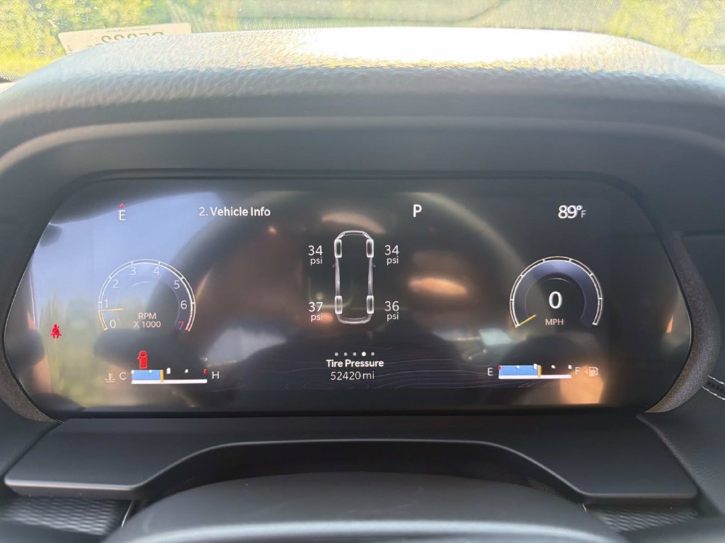 Used 2023 Jeep Grand Cherokee L Laredo RWD image 28