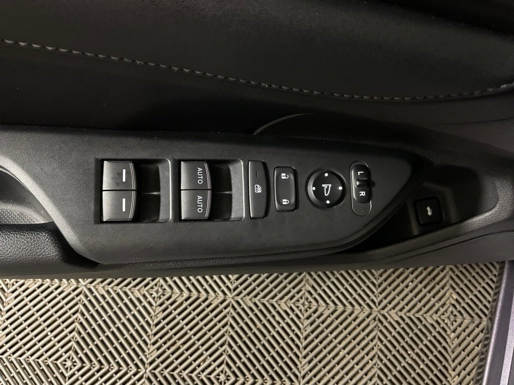 Used 2022 Honda Insight Touring image 19