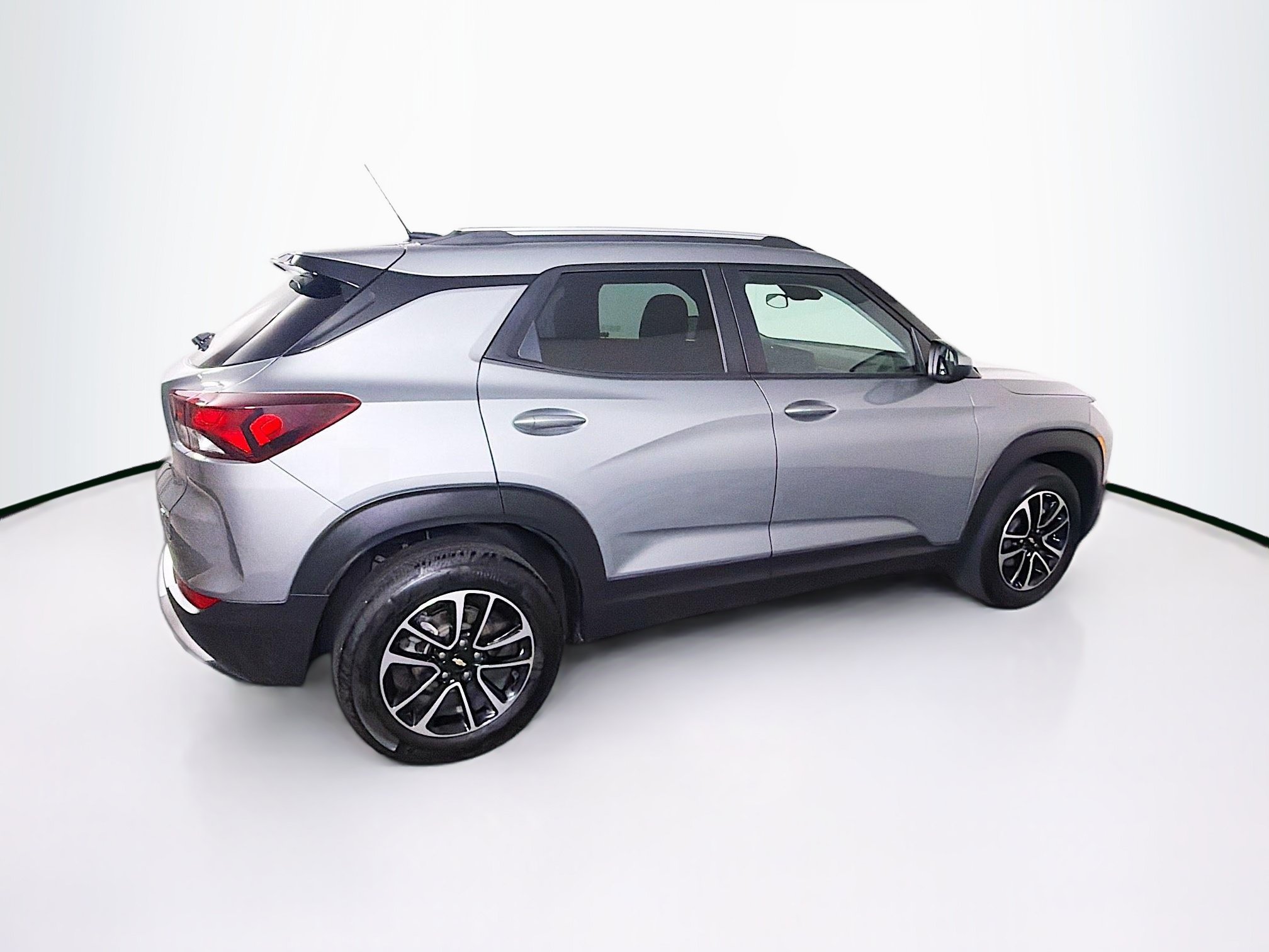 Used 2025 Chevrolet TrailBlazer LT FWD image 10