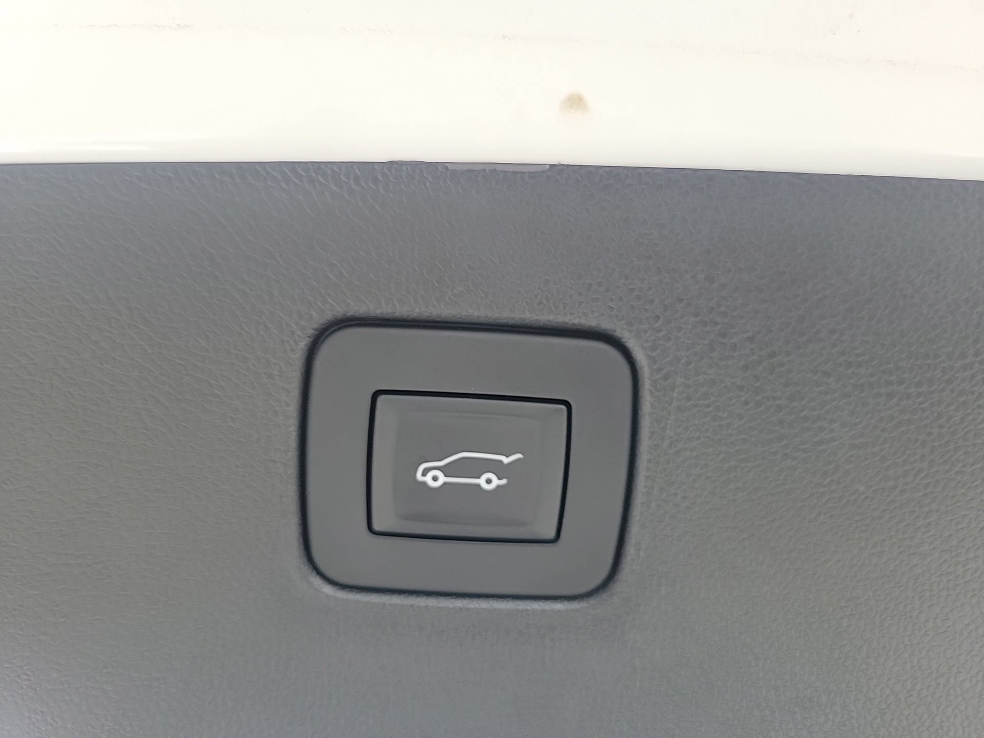 Used 2025 Buick Envista Sport Touring w/ Convenience I Package FWD image 13