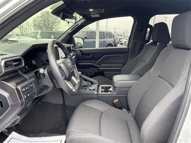 Used 2025 Toyota 4Runner SR5 image 18