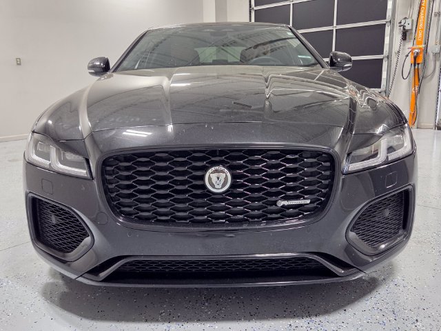 Used 2024 Jaguar XF R-Dynamic SE AWD/4WD image 16