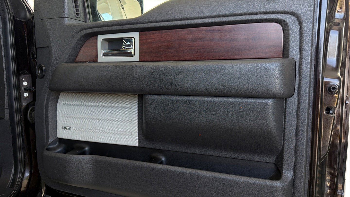 Used 2014 Ford F150 King Ranch w/ King Ranch Luxury Package AWD/4WD image 40