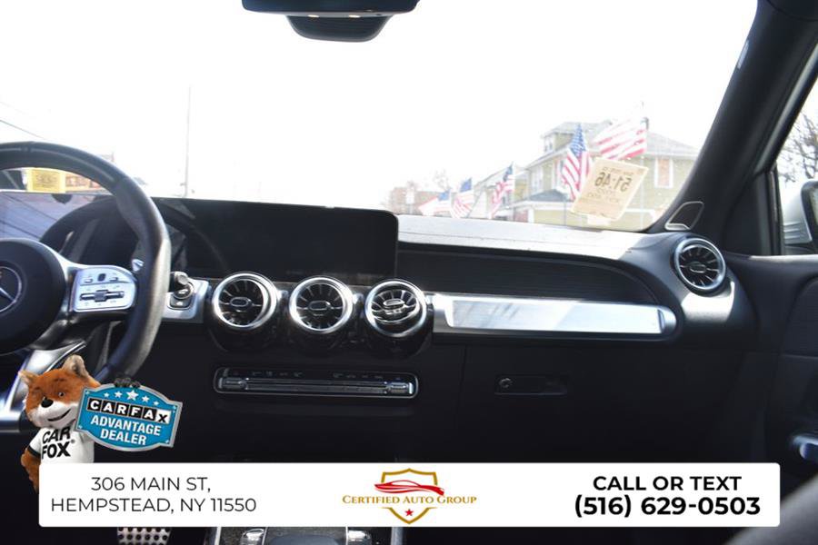 Used 2022 Mercedes-Benz GLB 35 AMG 4MATIC image 31