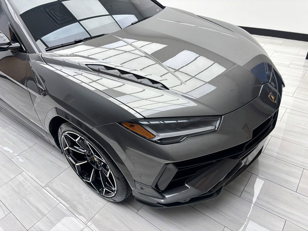 Used 2023 Lamborghini Urus Performante image 8