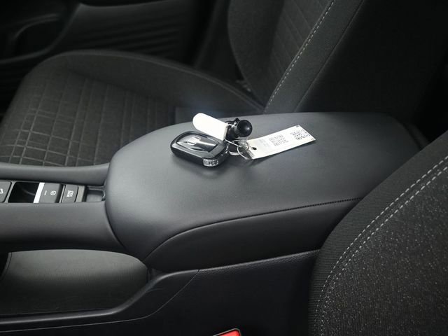 Used 2025 Honda HR-V LX image 9