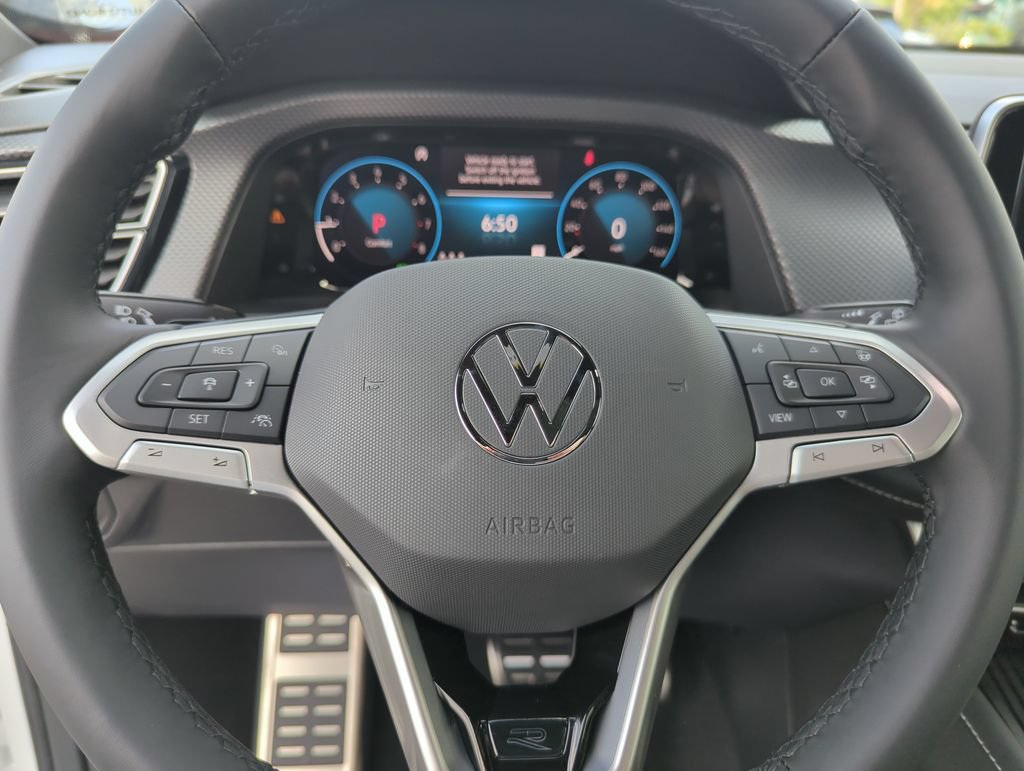 New 2026 Volkswagen Atlas Cross Sport SEL R-Line AWD/4WD image 46