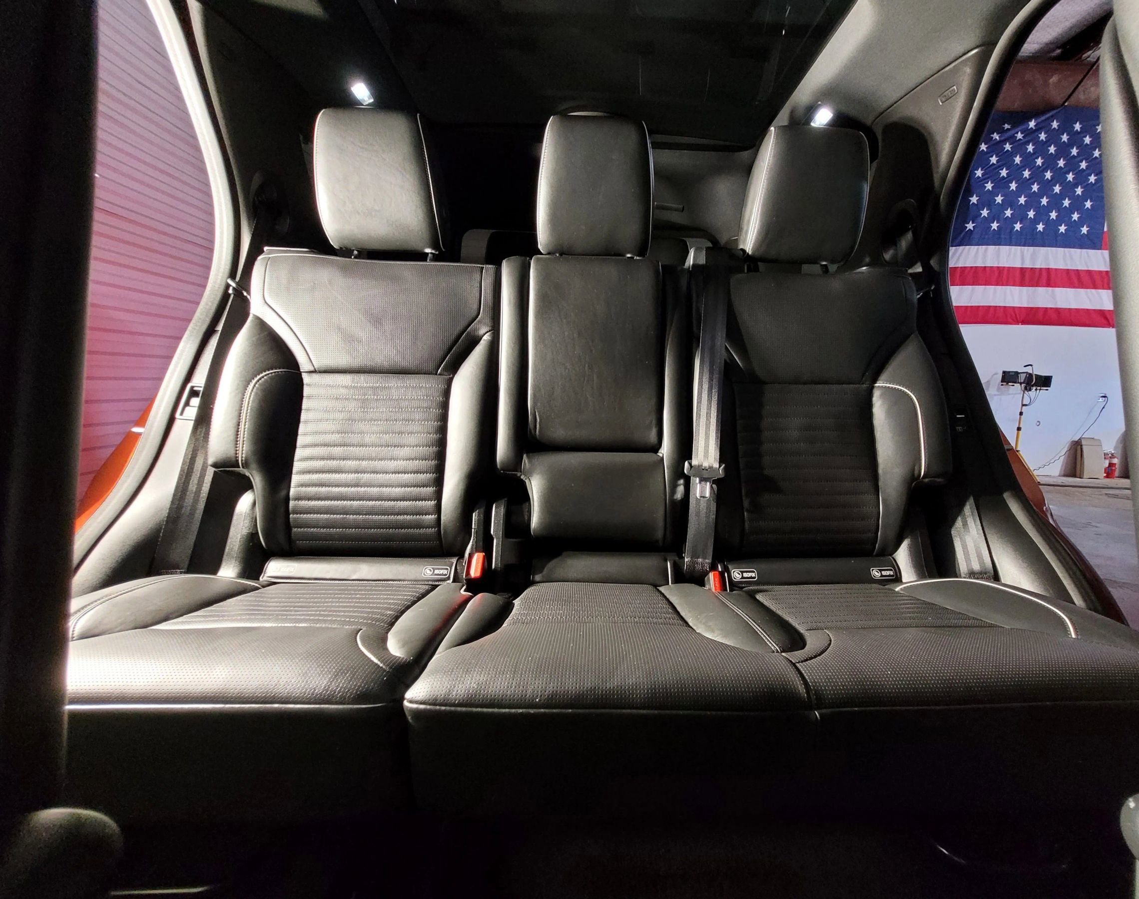 Used 2018 Land Rover Discovery HSE Luxury image 48