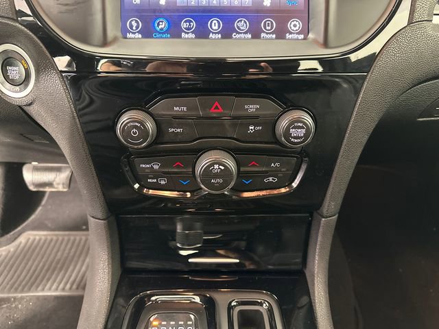 Used 2019 Chrysler 300 S AWD/4WD image 28