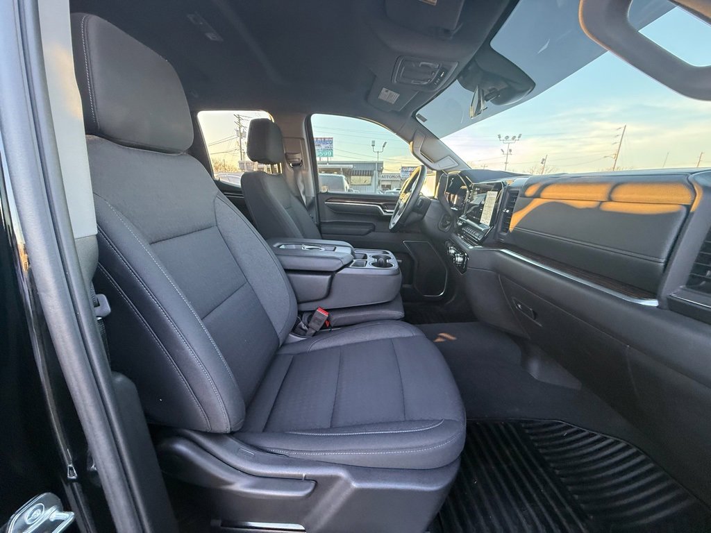 Used 2025 GMC Sierra 1500 Elevation image 23