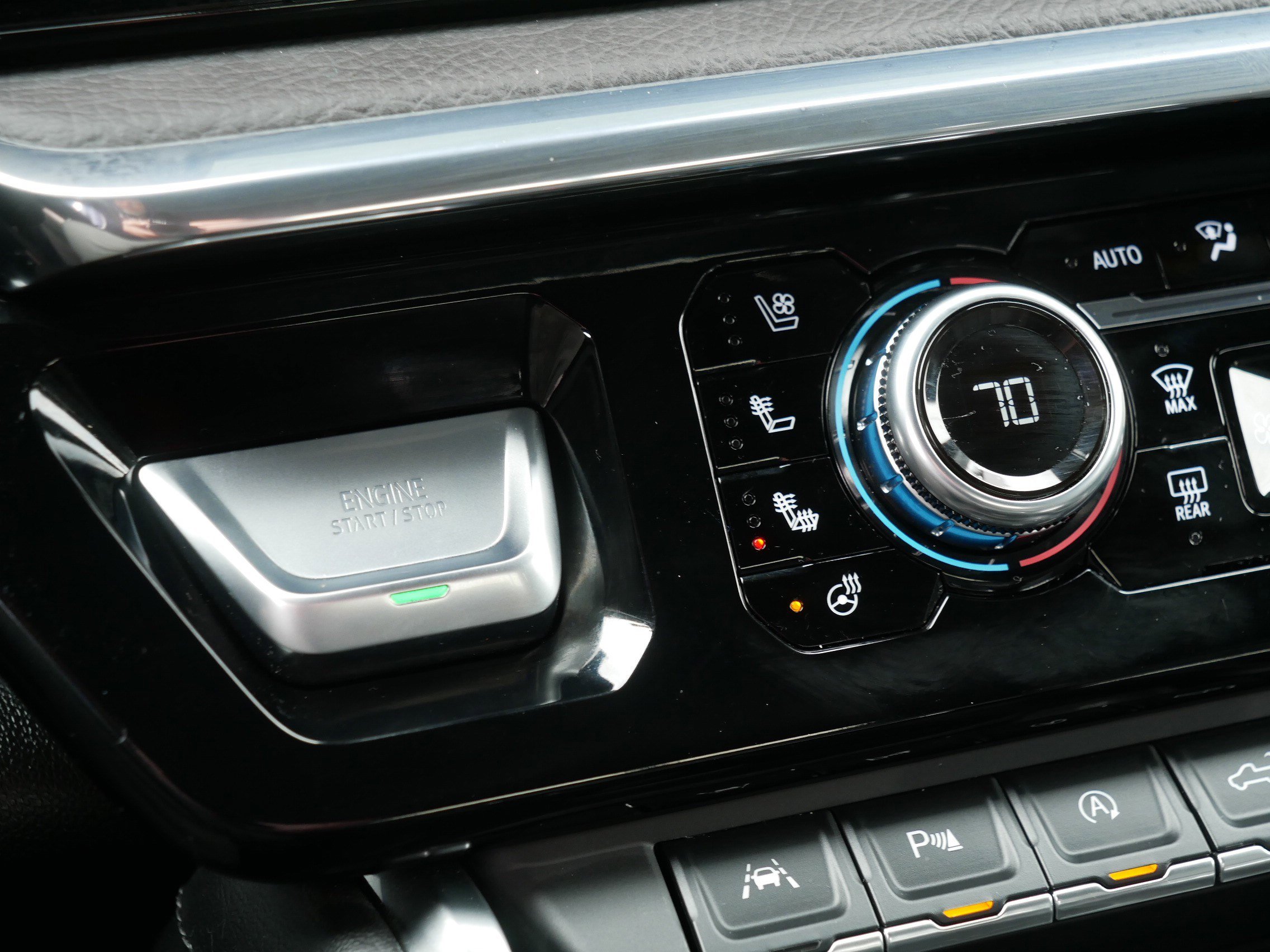 Used 2024 GMC Sierra 1500 Denali AWD/4WD image 31